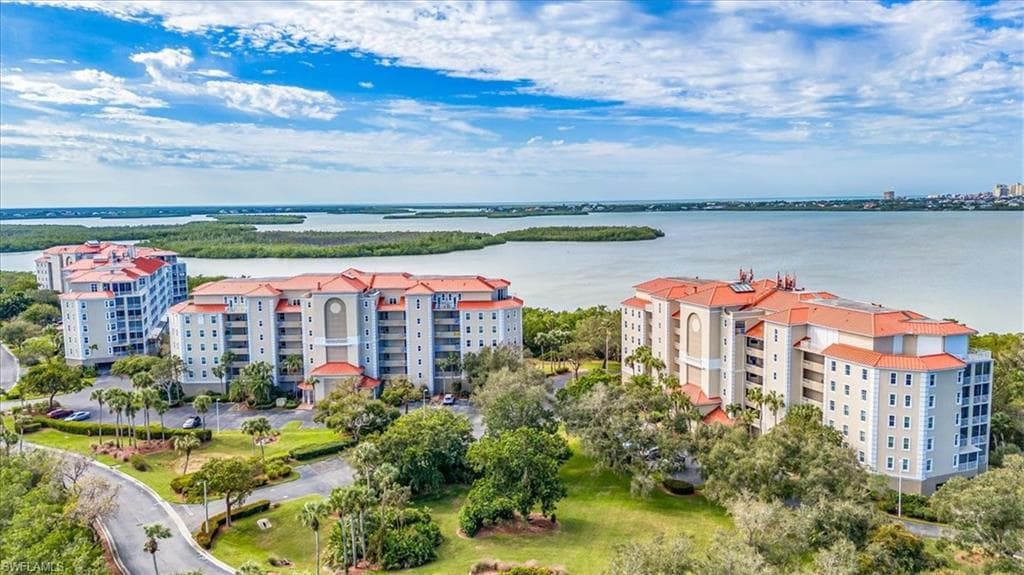 133 Vintage Bay Dr 16, Marco Island, FL 34145-25
