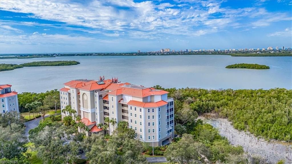 133 Vintage Bay Dr 16, Marco Island, FL 34145-28