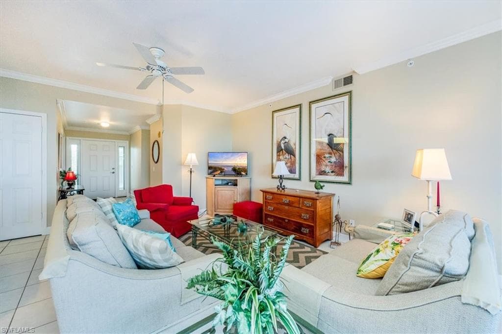 133 Vintage Bay Dr 16, Marco Island, FL 34145-4