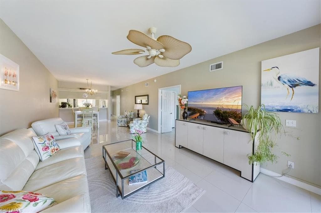 1615 Windy Pines Dr 7, Naples, FL 34112-9