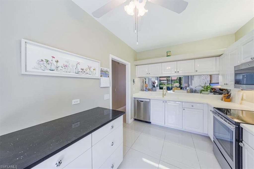 1615 Windy Pines Dr 7, Naples, FL 34112-13