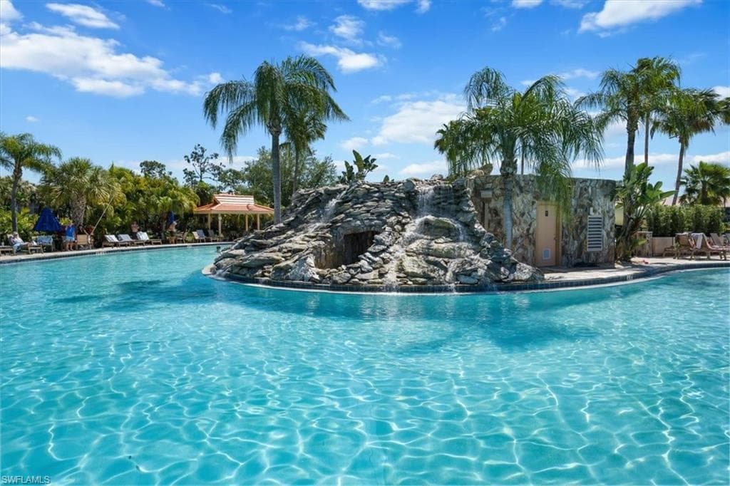 1615 Windy Pines Dr 7, Naples, FL 34112-30