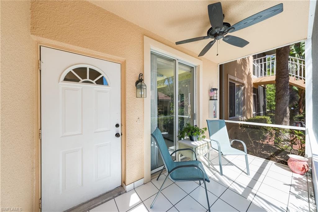 1615 Windy Pines Dr 7, Naples, FL 34112-4