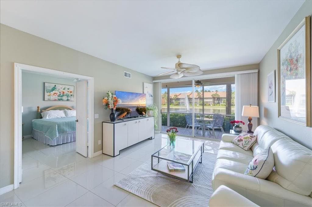 1615 Windy Pines Dr 7, Naples, FL 34112-7