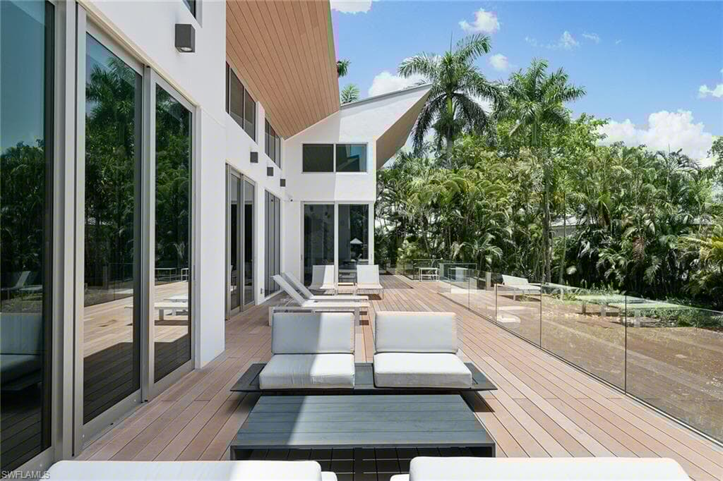 2211 South Winds Dr, Naples, FL 34102-14
