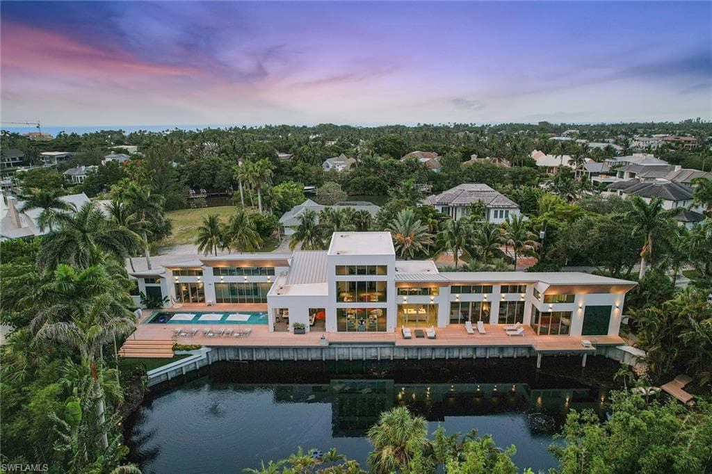 2211 South Winds Dr, Naples, FL 34102-1