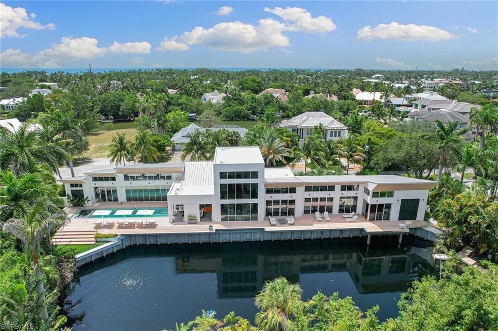 2211 South Winds Dr, Naples, FL 34102-45