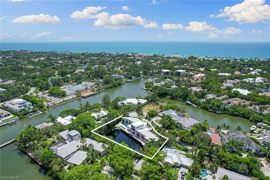 2211 South Winds Dr, Naples, FL 34102-47