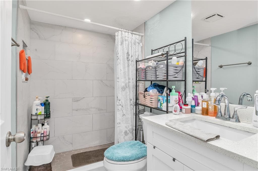 465 Bald Eagle Dr 3, Marco Island, FL 34145-9