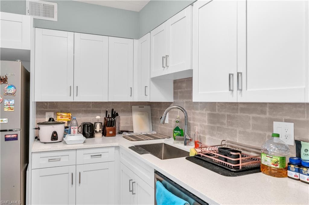 465 Bald Eagle Dr 3, Marco Island, FL 34145-4