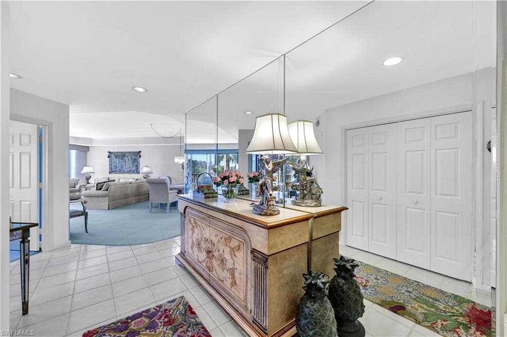 8410 Abbington Cir A22, Naples, FL 34108-12