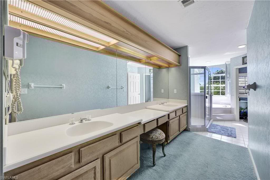 8410 Abbington Cir A22, Naples, FL 34108-14
