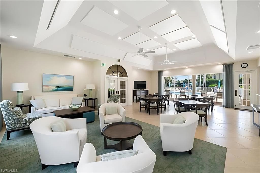 8410 Abbington Cir A22, Naples, FL 34108-19