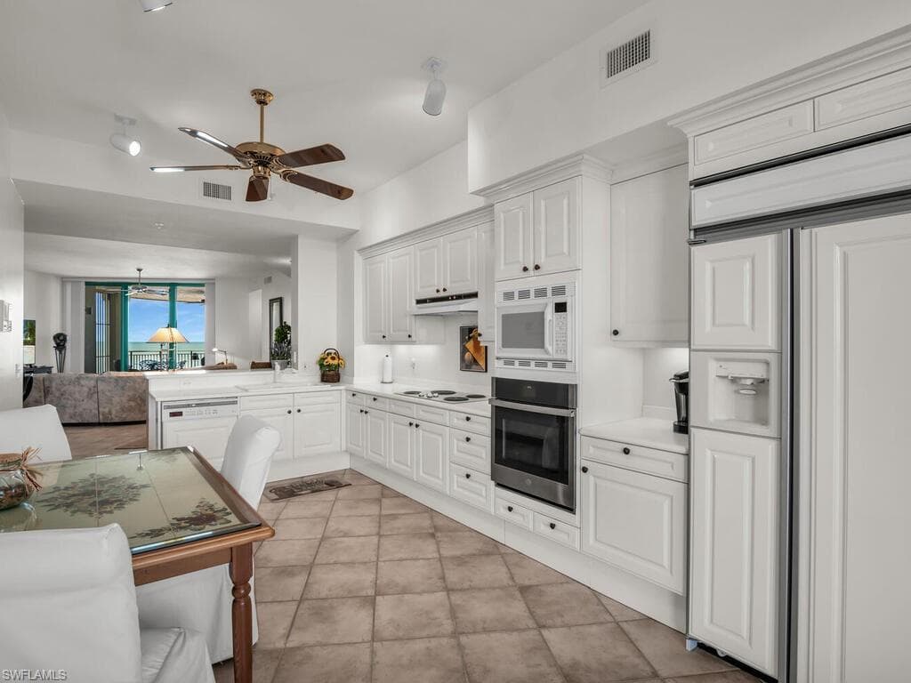 930 Cape Marco Dr 703, Marco Island, FL 34145-14