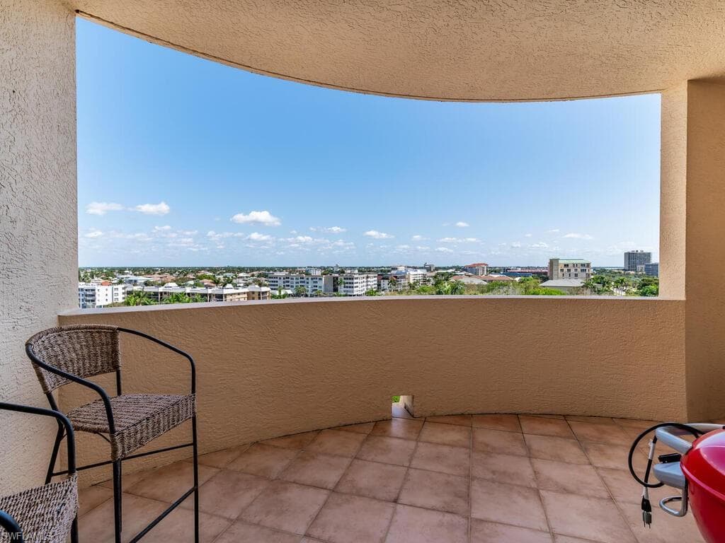 930 Cape Marco Dr 703, Marco Island, FL 34145-15
