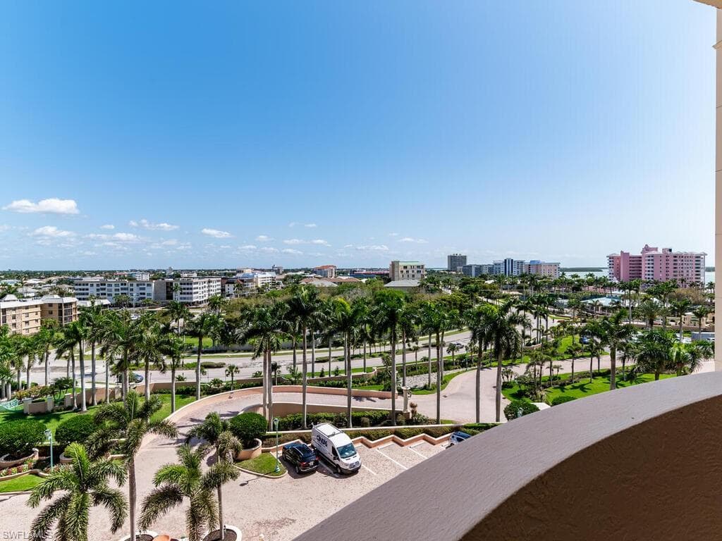 930 Cape Marco Dr 703, Marco Island, FL 34145-16