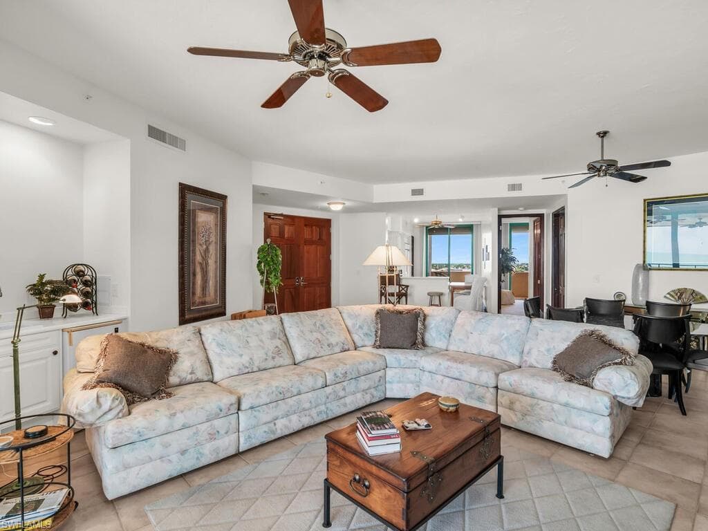 930 Cape Marco Dr 703, Marco Island, FL 34145-6