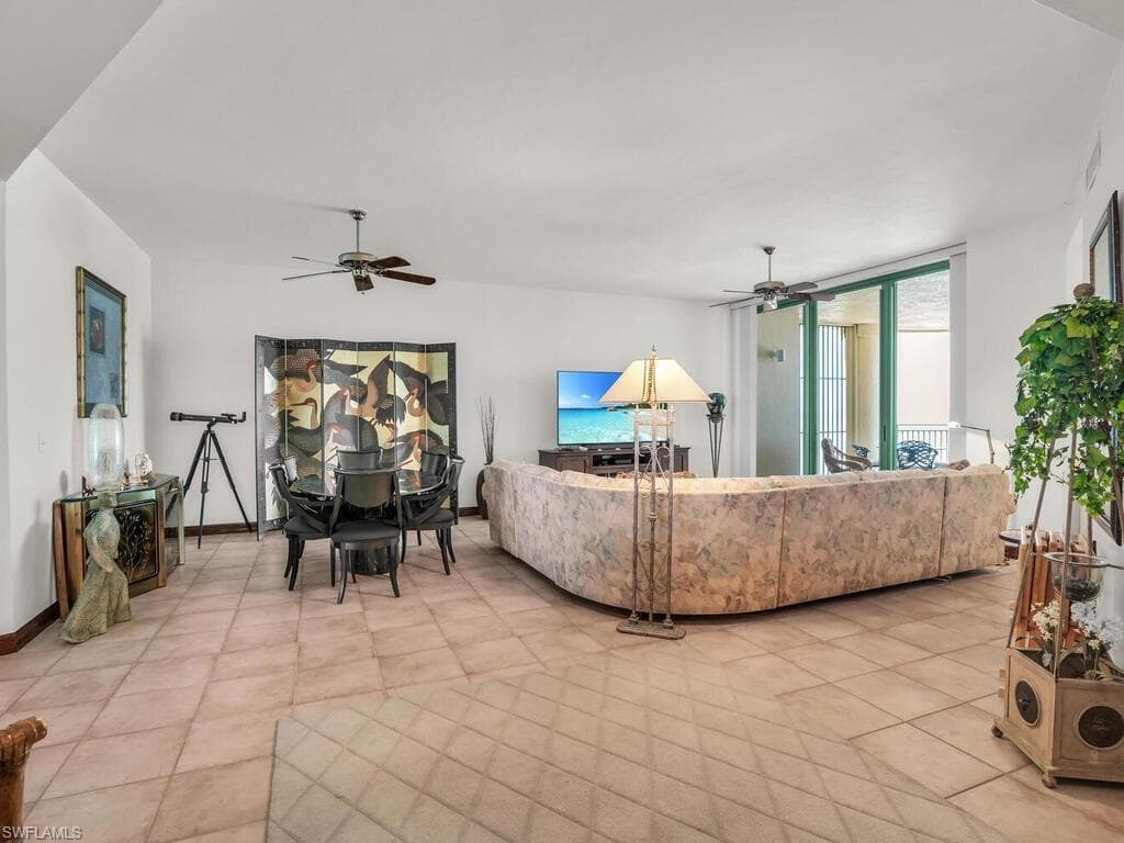930 Cape Marco Dr 703, Marco Island, FL 34145-7