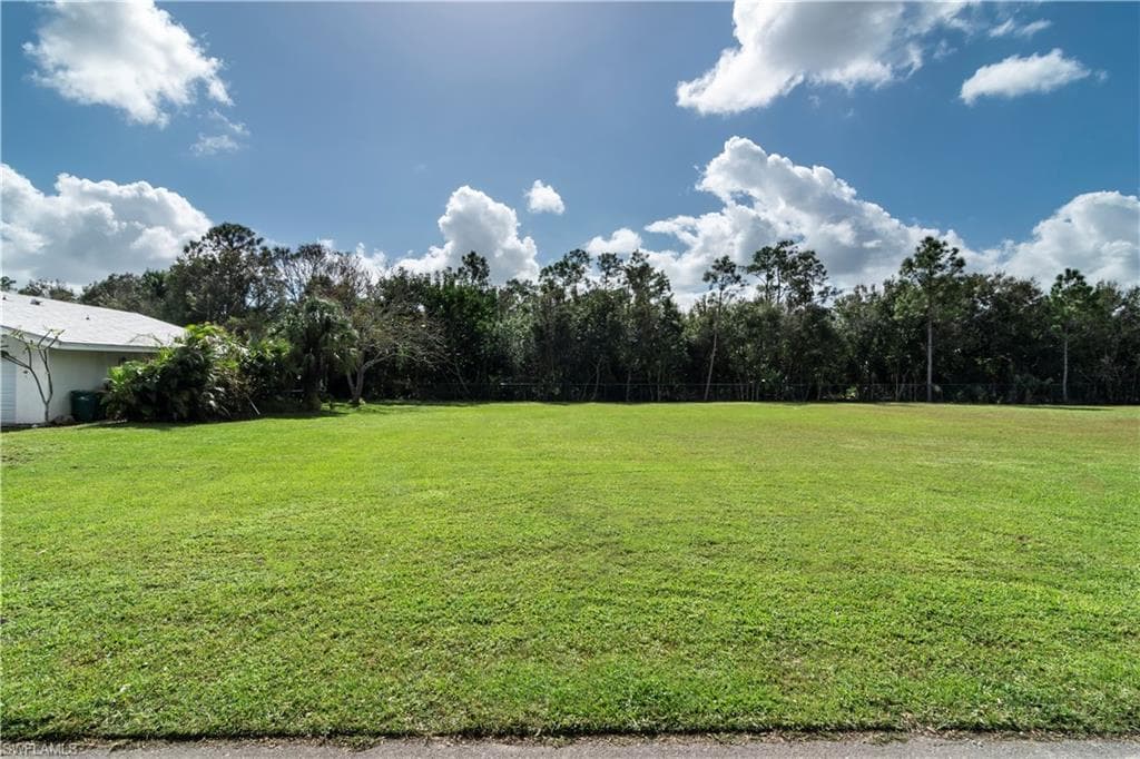 4085 Skyway Dr Lot#33, Naples, FL 34112-2922-3