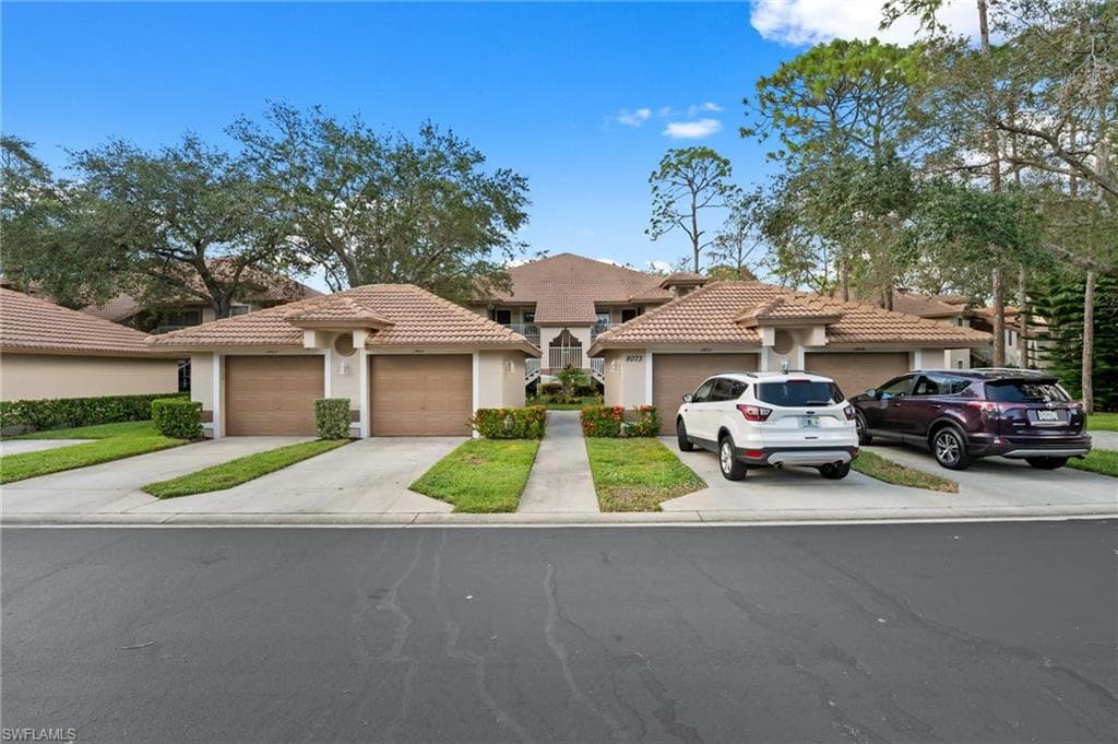 8073 Panther Trl 1403, Naples, FL 34113-25