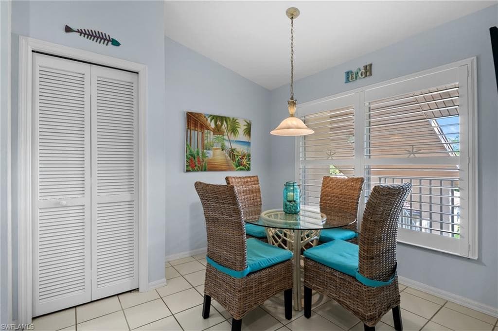 8073 Panther Trl 1403, Naples, FL 34113-4