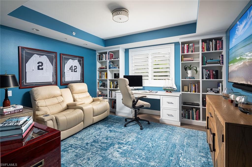 969 8th Ave S 202, Naples, FL 34102-10