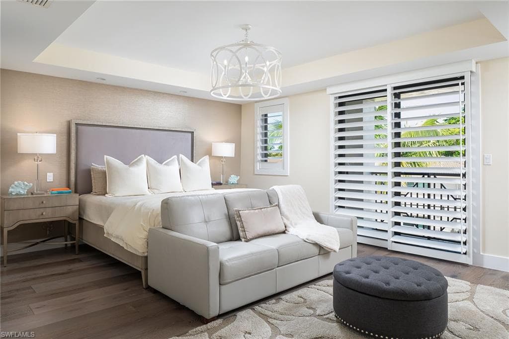 969 8th Ave S 202, Naples, FL 34102-14