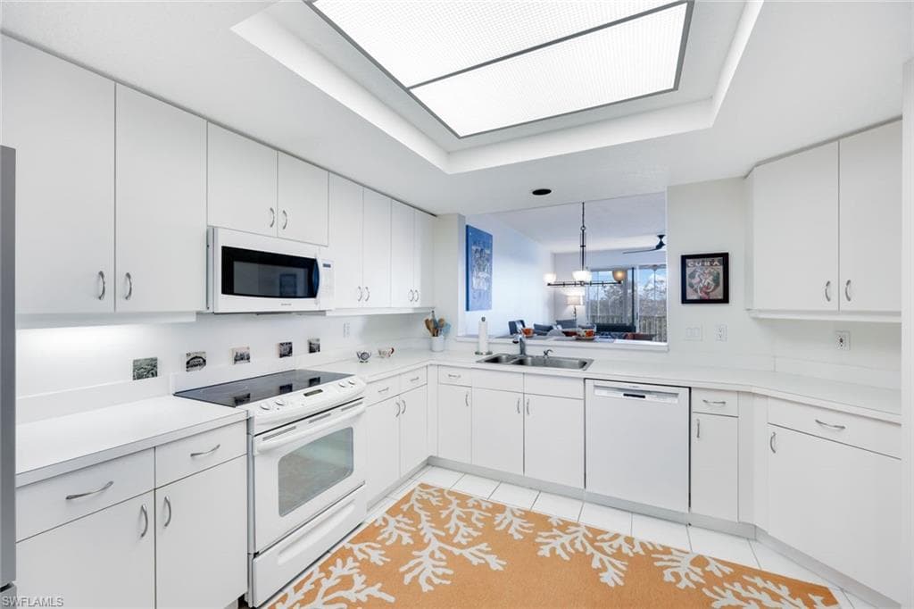 262 Barefoot Beach Blvd 204, Bonita Springs, FL 34134-10