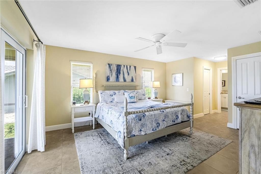 326 Rockhill Ct, Marco Island, FL 34145-16