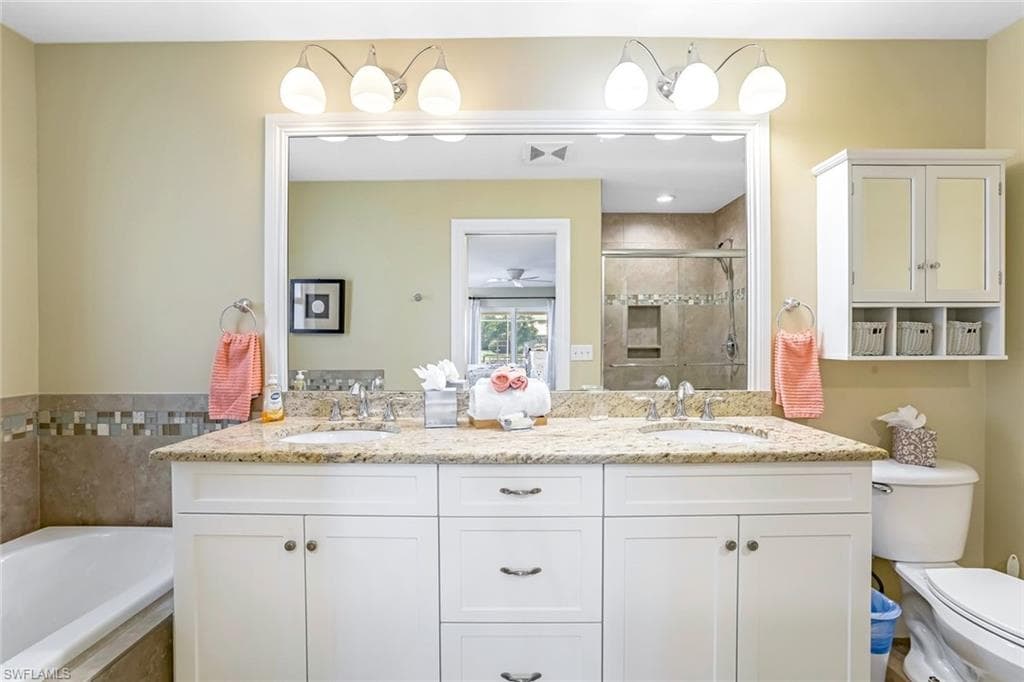 326 Rockhill Ct, Marco Island, FL 34145-19