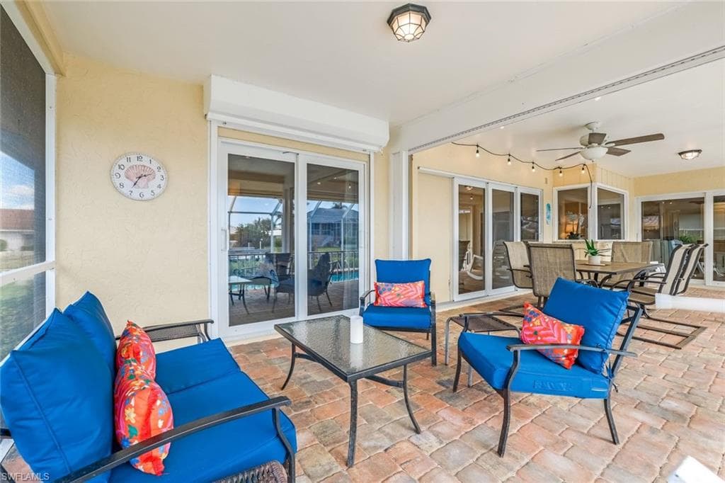326 Rockhill Ct, Marco Island, FL 34145-26