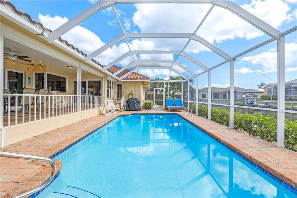 326 Rockhill Ct, Marco Island, FL 34145-29