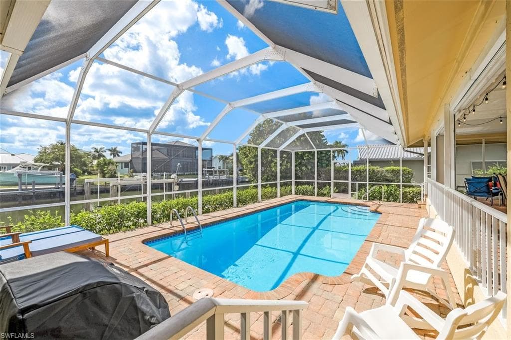 326 Rockhill Ct, Marco Island, FL 34145-30