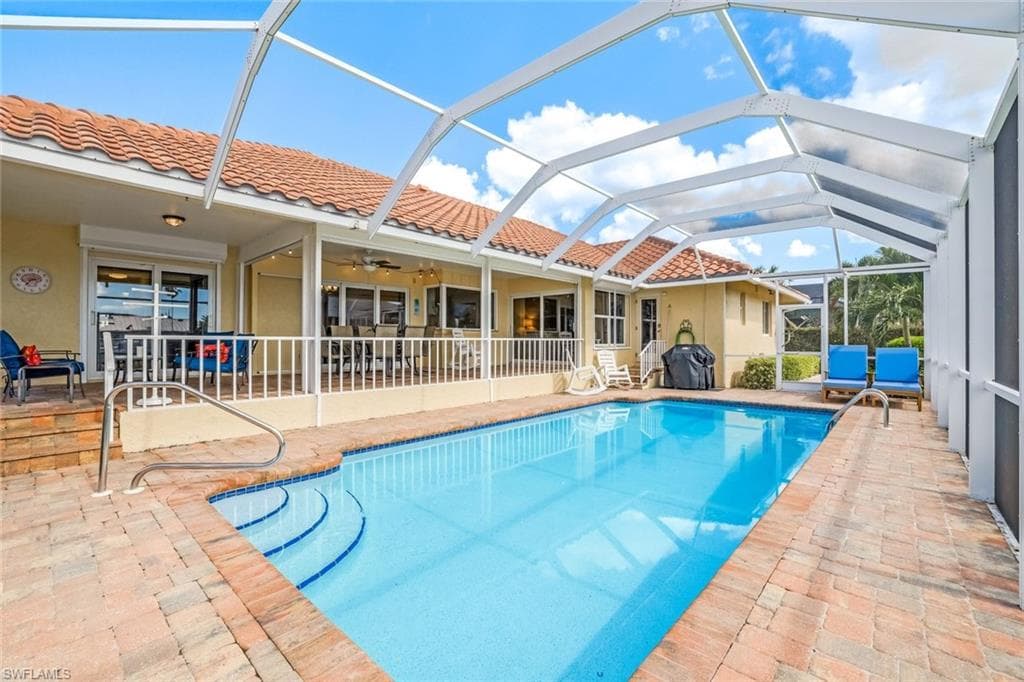 326 Rockhill Ct, Marco Island, FL 34145-32