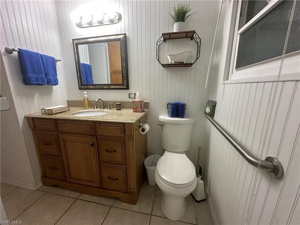 68 Enchanting Blvd E-68, Naples, FL 34112-20