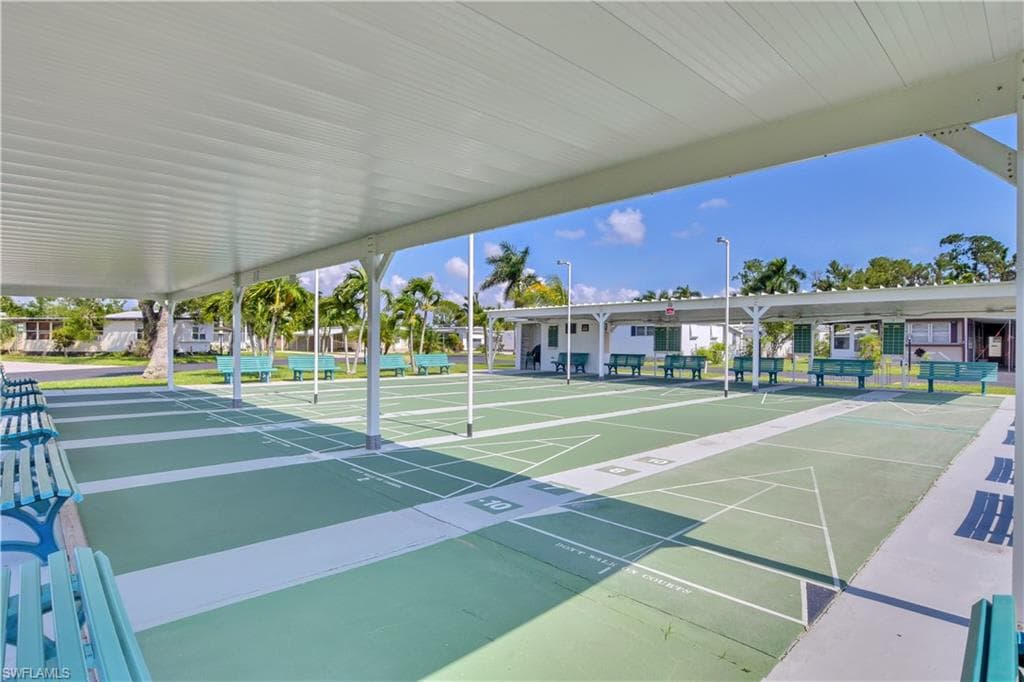 68 Enchanting Blvd E-68, Naples, FL 34112-31