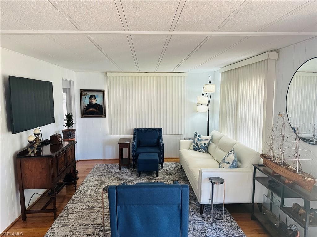 68 Enchanting Blvd E-68, Naples, FL 34112-4