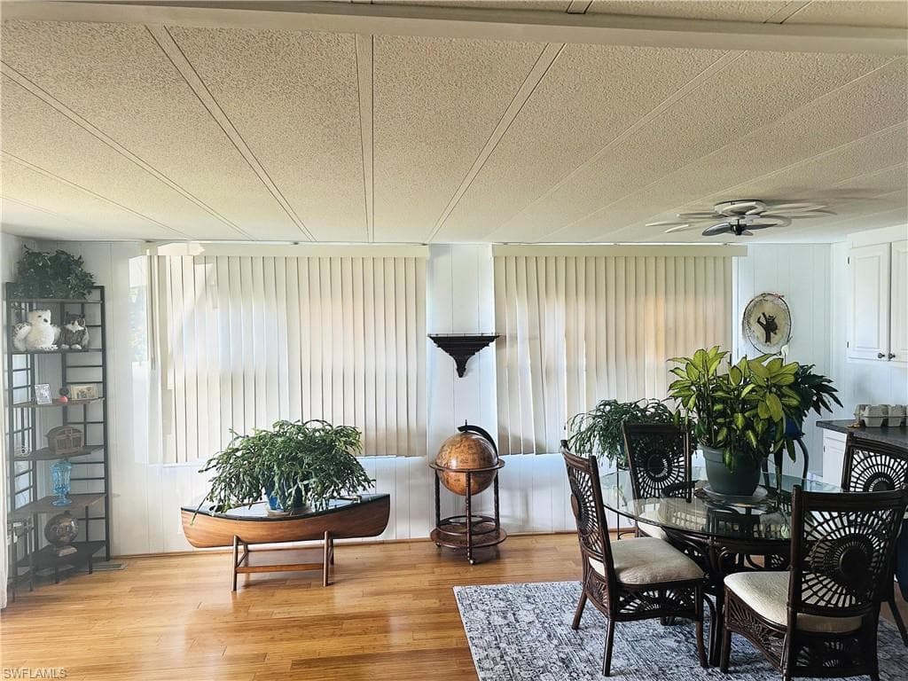 68 Enchanting Blvd E-68, Naples, FL 34112-5