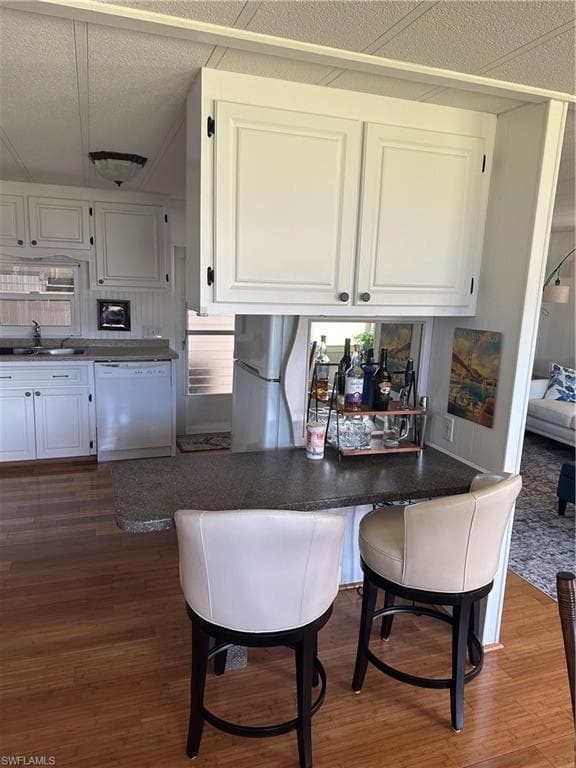 68 Enchanting Blvd E-68, Naples, FL 34112-8
