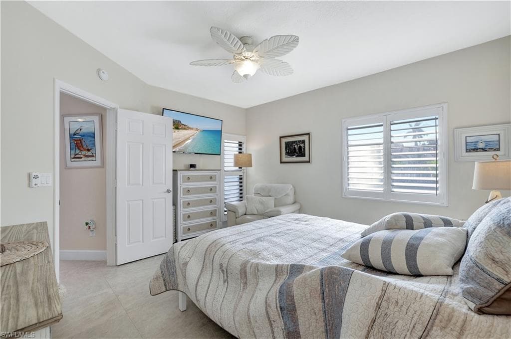 2249 Anchorage Ln B, Naples, FL 34104-20