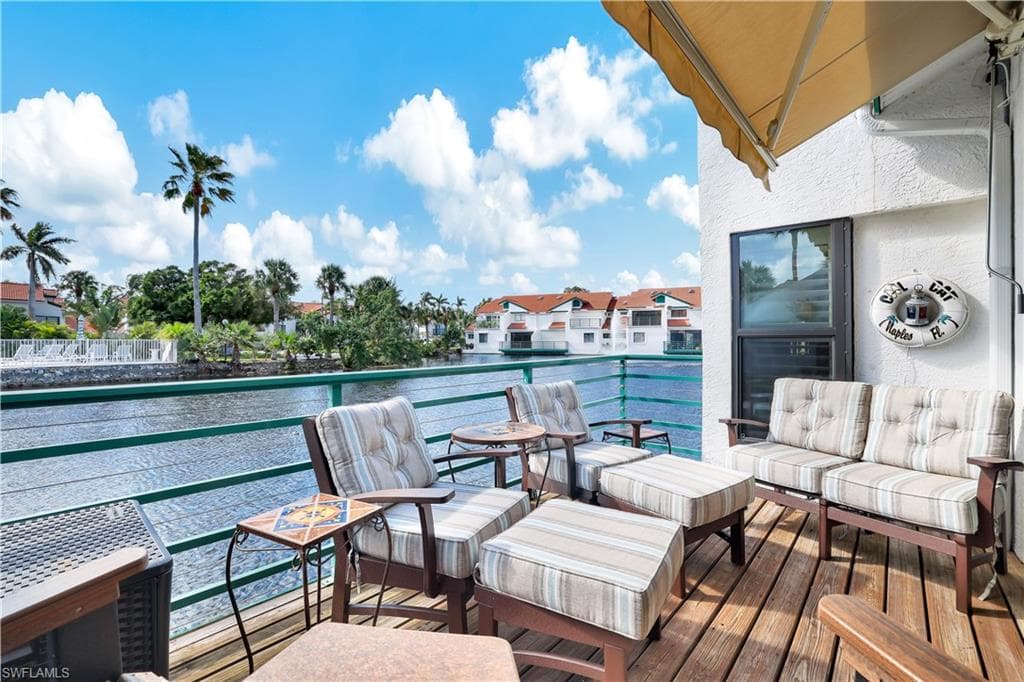 2249 Anchorage Ln B, Naples, FL 34104-24