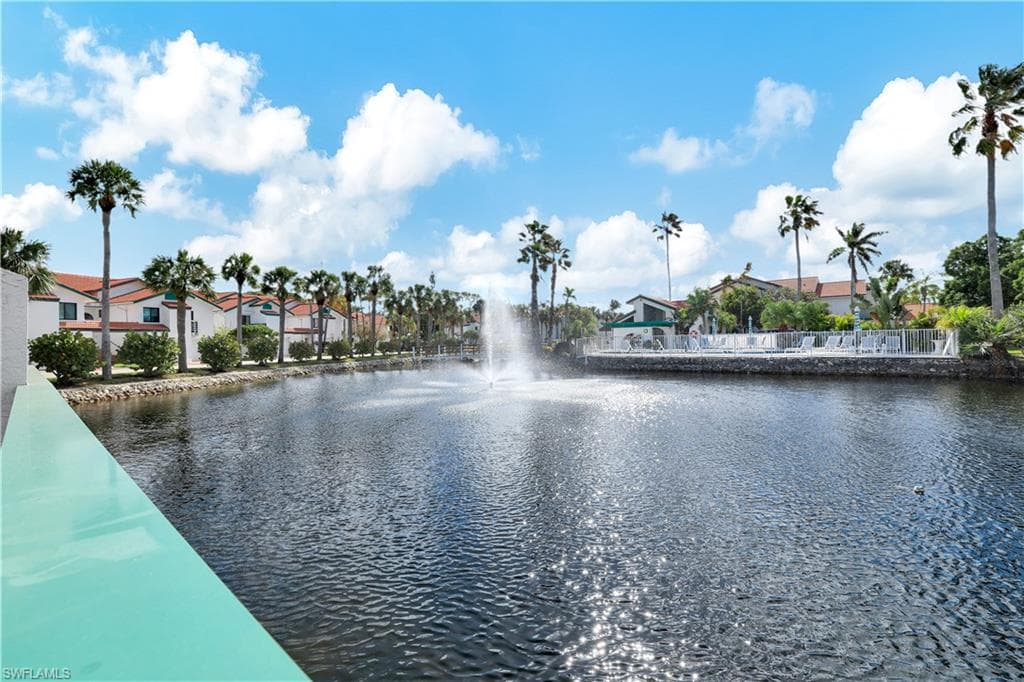 2249 Anchorage Ln B, Naples, FL 34104-25