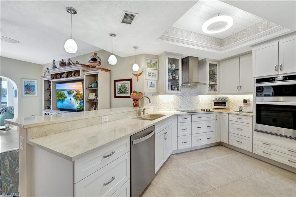 2249 Anchorage Ln B, Naples, FL 34104-3