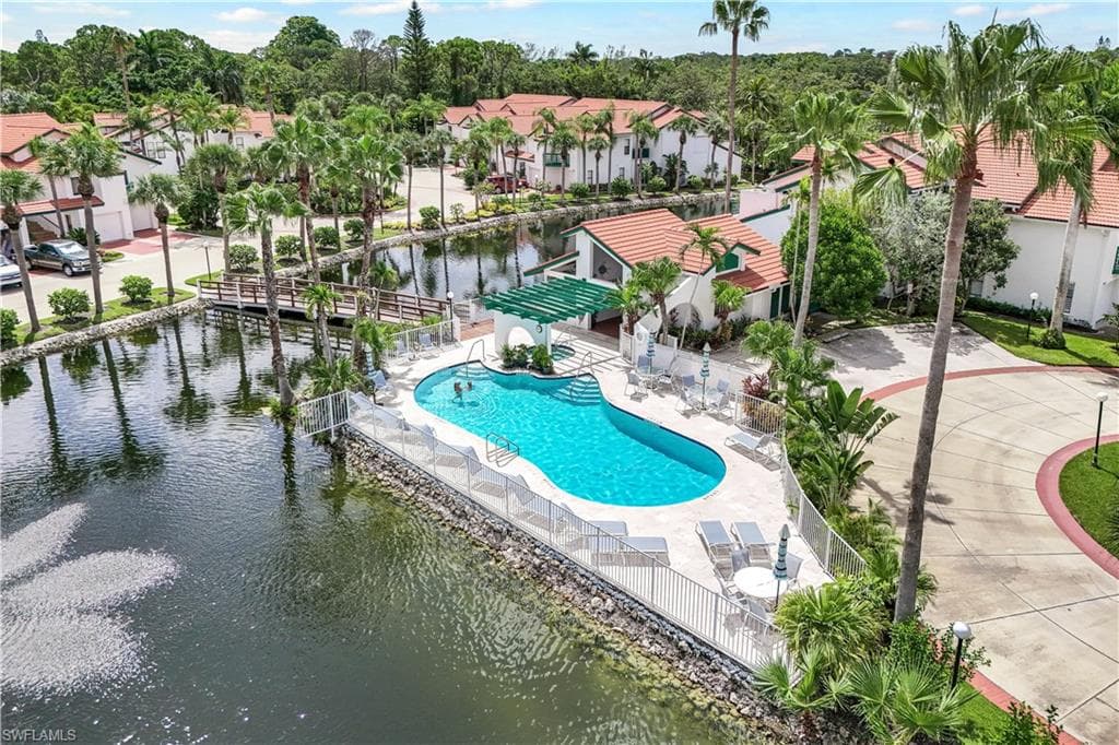 2249 Anchorage Ln B, Naples, FL 34104-40