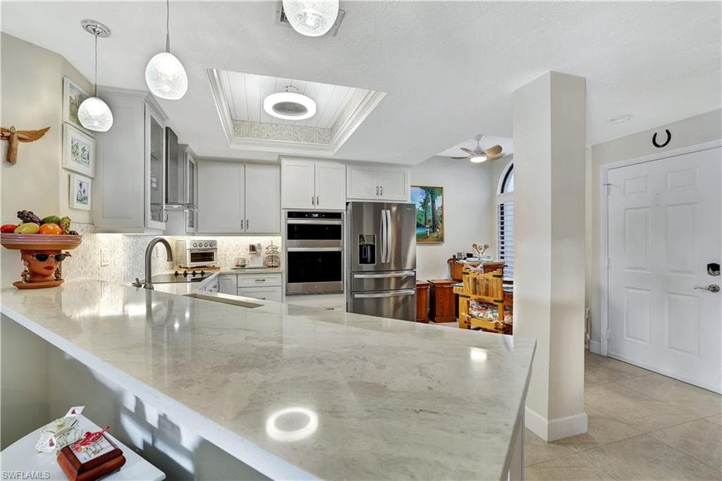 2249 Anchorage Ln B, Naples, FL 34104-4