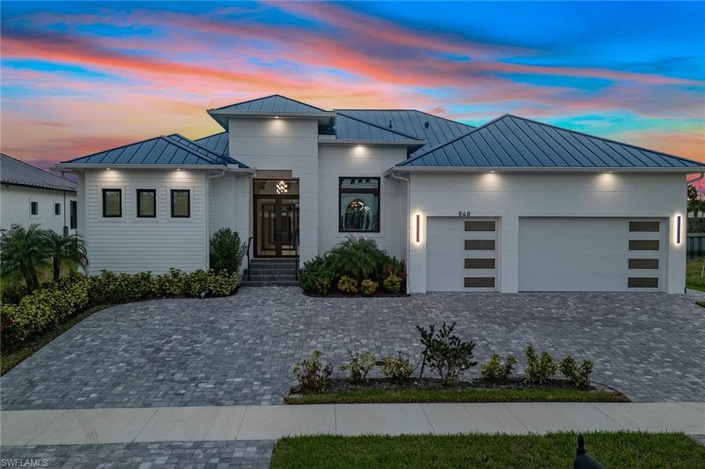 848 Rose Ct, Marco Island, FL 34145-1