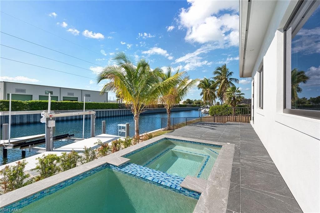 848 Rose Ct, Marco Island, FL 34145-33