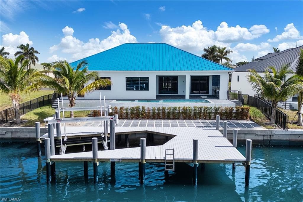 848 Rose Ct, Marco Island, FL 34145-40