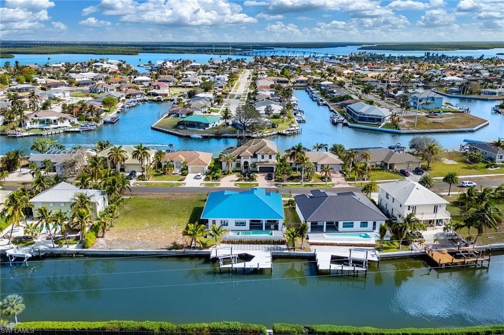 848 Rose Ct, Marco Island, FL 34145-42