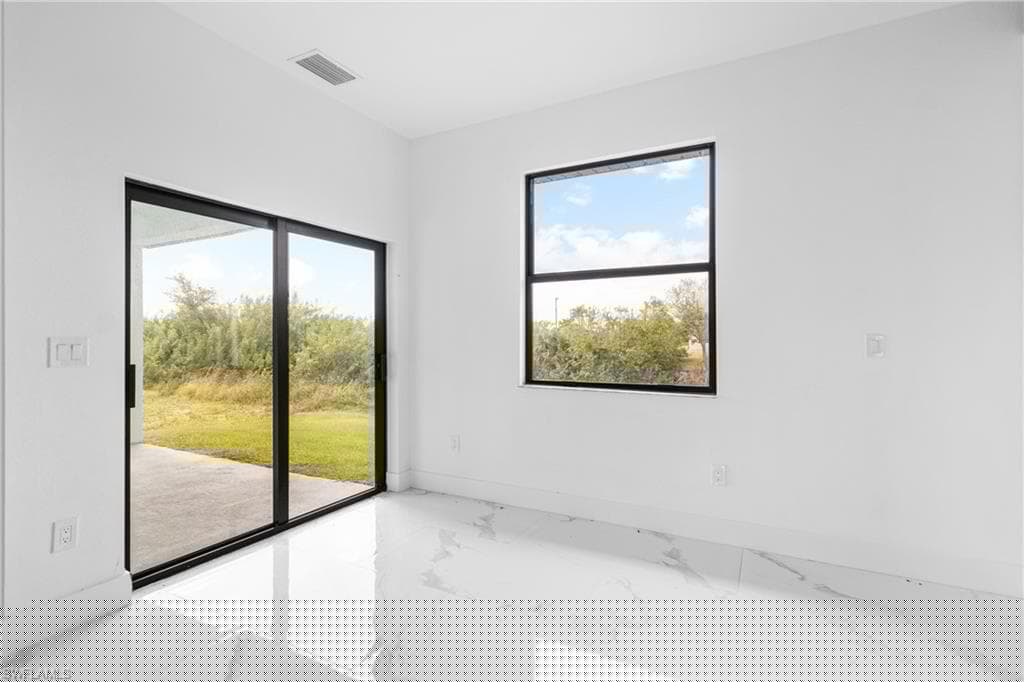 1806 21st Pl, Cape Coral, FL 33909-11